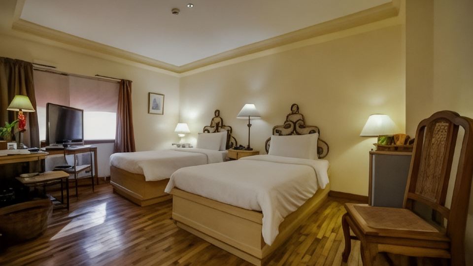 Roxas President's Inn