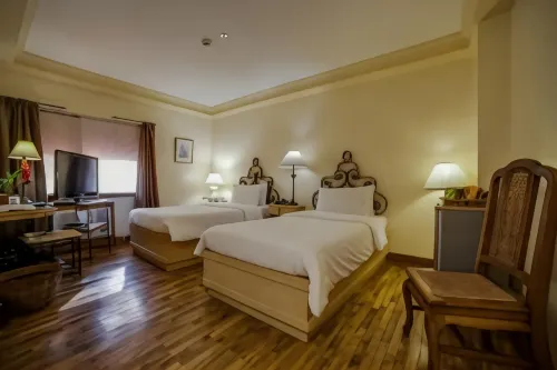Roxas President's Inn