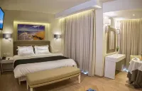 Swell Boutique Hotel - Balcony