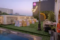 Grand Mercure Vadodara Surya Palace - Rooftop Pools