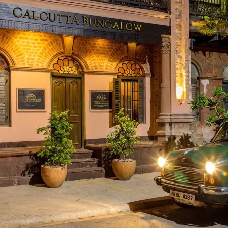 Calcutta Bungalow Отели рядом с достопримечательностью «Мост Хора»
