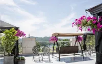 Asia Lakeside Hotel