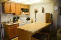 Cozy large studio condo. - Swimmingpools