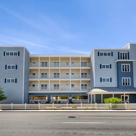 Experience modern luxury in this high-quality 1-bedroom condo.