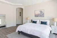 Walk to Festivals From a Modern Dream House Near La Quinta - Villas