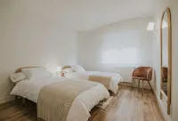 Complete house with pool in the heart of Rioja Alta - アパートメント