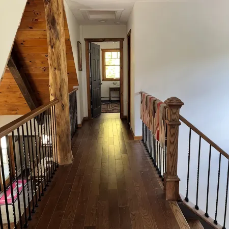 New Adirondack spacious cabin in the Lake George and Gore Mountain Area