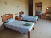Beautifully Farmhouse with Private Pool - balcony