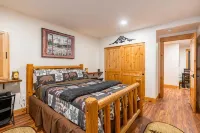 Bearfoot chalet. Sleeps 6/ Hot tub - 4-Star