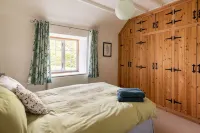 Beautiful 4 bedroom 19th Century Farmhouse - Wifi