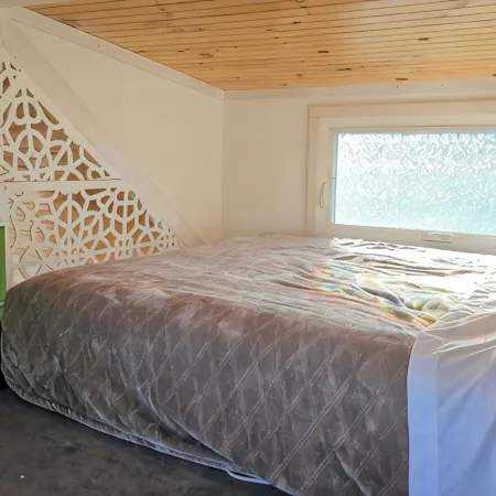 R & R's Modern Retreat