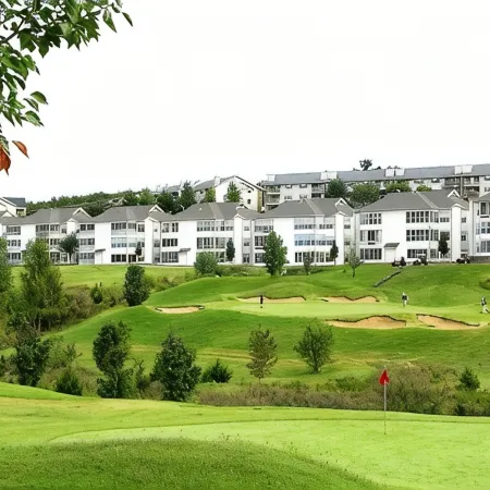 BEAUTIFUL CONDO-NO-STEPS- GORGEOUS VIEWS -HEART OF BRANSON-AFFORDABLE & SPACIOUS