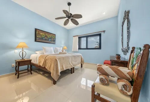 Plaza View Villa "Tijuana" with a/c and 2 pools,   5 min stroll to beach - วิลล่า