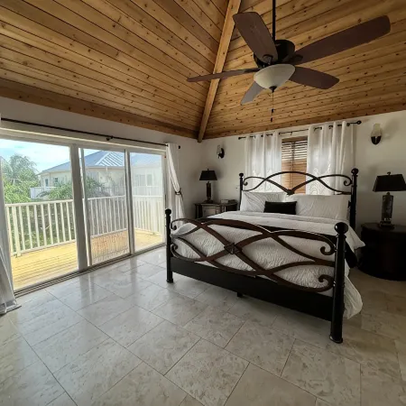 Located in the heart of Grace Bay and minutes away from the Grace Bay Beach.