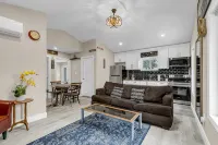 Luxury 2BR home with high ceilings with  BBQ/ patio in beautiful South Windsor. - 3-Star