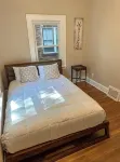 Hello Sunshine! Beautiful Bungalow in the Heart of Springfield! - Homestays
