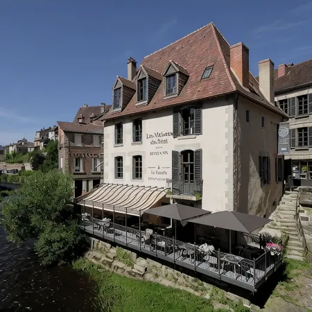 Les Maisons du Pont - Charme & Caractère