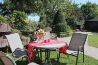 Traberhof - Landurlaub in seiner schönsten Form - freies Reiten inbegriffen - Hunde willkommen - Sauna im Haus - Kanuverleih - tolle Radwege - Deich in Sichtweite - Strand