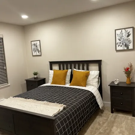 Luxury Condo-Downtown Bellevue