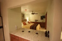 Ocean Front Condo with AC, Watch Sea Turtles from Our Lanai - 발코니