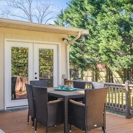 Spacious 3-bed/3-bath home close to Bruce's Field!