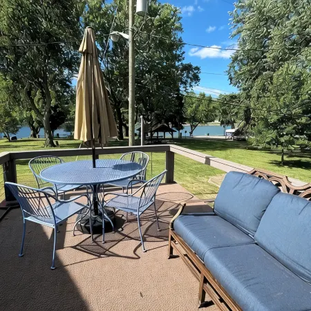 River Living - One Story - 2 bd/2ba - On the River - 2Blks to Main St - VIEWS