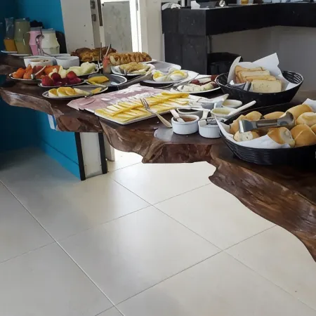 Florinn Praia Hotel Отели рядом с достопримечательностью «Пляж Инглезиз»