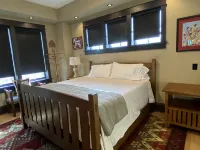 The Mission House- Located in the Finger Lakes. Hike & Bird Watch. EV Charger. - 4-Star