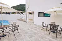 Wando (Bogildo) Blackstone Pension - Pools