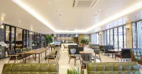 Sacheon Tourist Hotel - 2-Star
