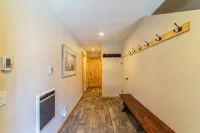 Fully Remodeled 2Bed + Loft, 3Bath 1,857sf  Mammoth Condo - Butik