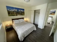 Quiet and modern 2 bed 1 bath apartment with changing sand table - ห้องครัว