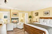 South Sandpoint Estate: Pool, Covered Spa, Theater & Walk to Downtown - Pools