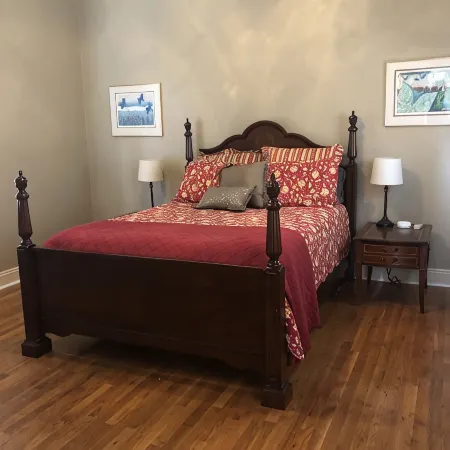 Historic home in Downtown Mobile next to Civic Center and Mardi Gras parades