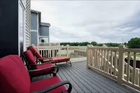Mountain View house with, Jacuzzi, 5 beds 3.5 bath near Airport - 3つ星