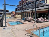 Ski in/Out. by Ski School. 1 Blk to Main Street. Hike/Bike in Summer.  Fits 6. - 2-Star