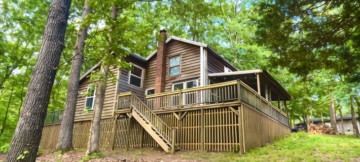Cozy Cabin in the hills of Kentucky Lake. Family getaway or relaxing escape! Ξενοδοχεία στην πόλη Calloway County