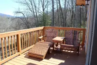 New cabin with king size bedrooms, en suite bathrooms, smart TV, decks & views. - Alphydda