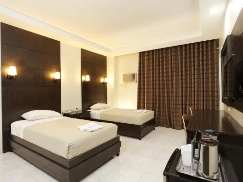 Grand Astoria Hotel - Breakfast
