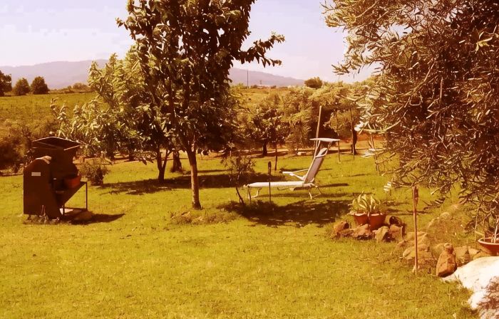 House Vacation Rome with garden dipped in the green of the countries of the Roman Castles