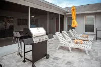 Pickleball, Heated Pool, Hot Tub, Golf & Games, Near Beaches - 4-Sterne