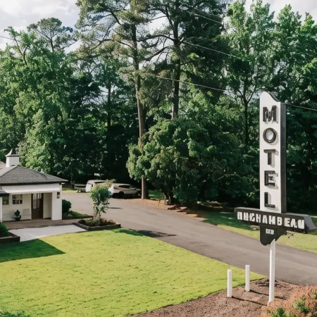 Rochambeau Roadside Inn