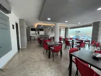 菲尼克斯酒店 - 早餐