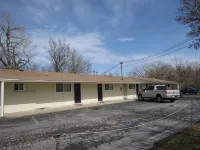 Palace Inn - Motels