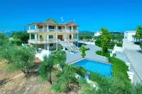 Zante View Studios & Villas - piscina