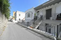Casa Lulù - Appartamenti Ischia Porto - 2-Star