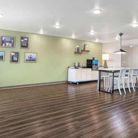 WoodSpring Suites Sulphur - Lake Charles
