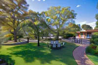 River Country Inn - Motels