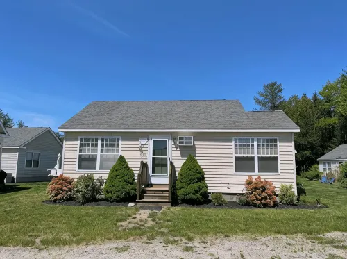 Cozy 2 Bed Cottage on Resort with Pool Jacuzzi GameRoom 1 Mile to Wells Beach! - Gym