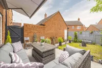 Stylish 3-Bed House in Langley|Drive - By Tempstay - 2-Star